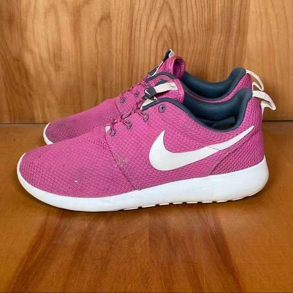 Nike Roshe One Athletoc Shoes Pink Womens 7.5 SEF0973 - Picture 3 of 9